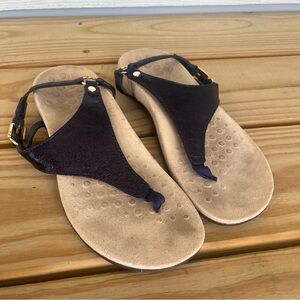 VIONIC Kirra Metallic Blue Sandal Comfort T Strap Thong Ankle Strap 7.5 Navy
